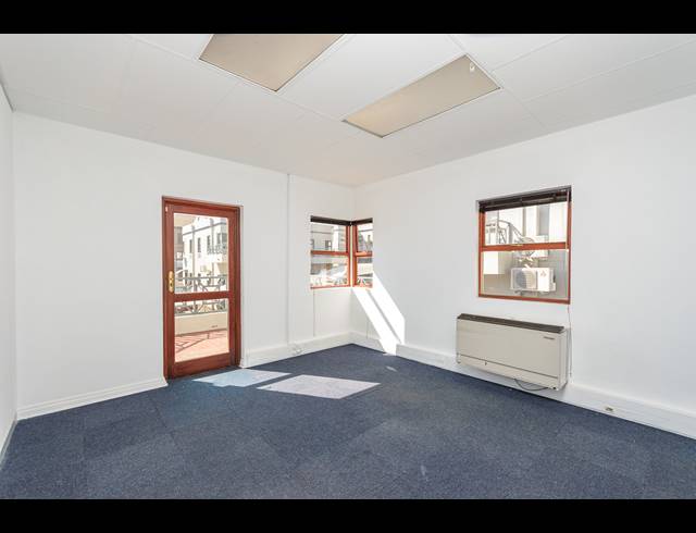 250M² BUSINESS CENTRE TO LET IN FERNDALE